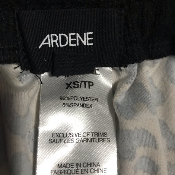 Cropped jogger Womens - Picture 5 of 5